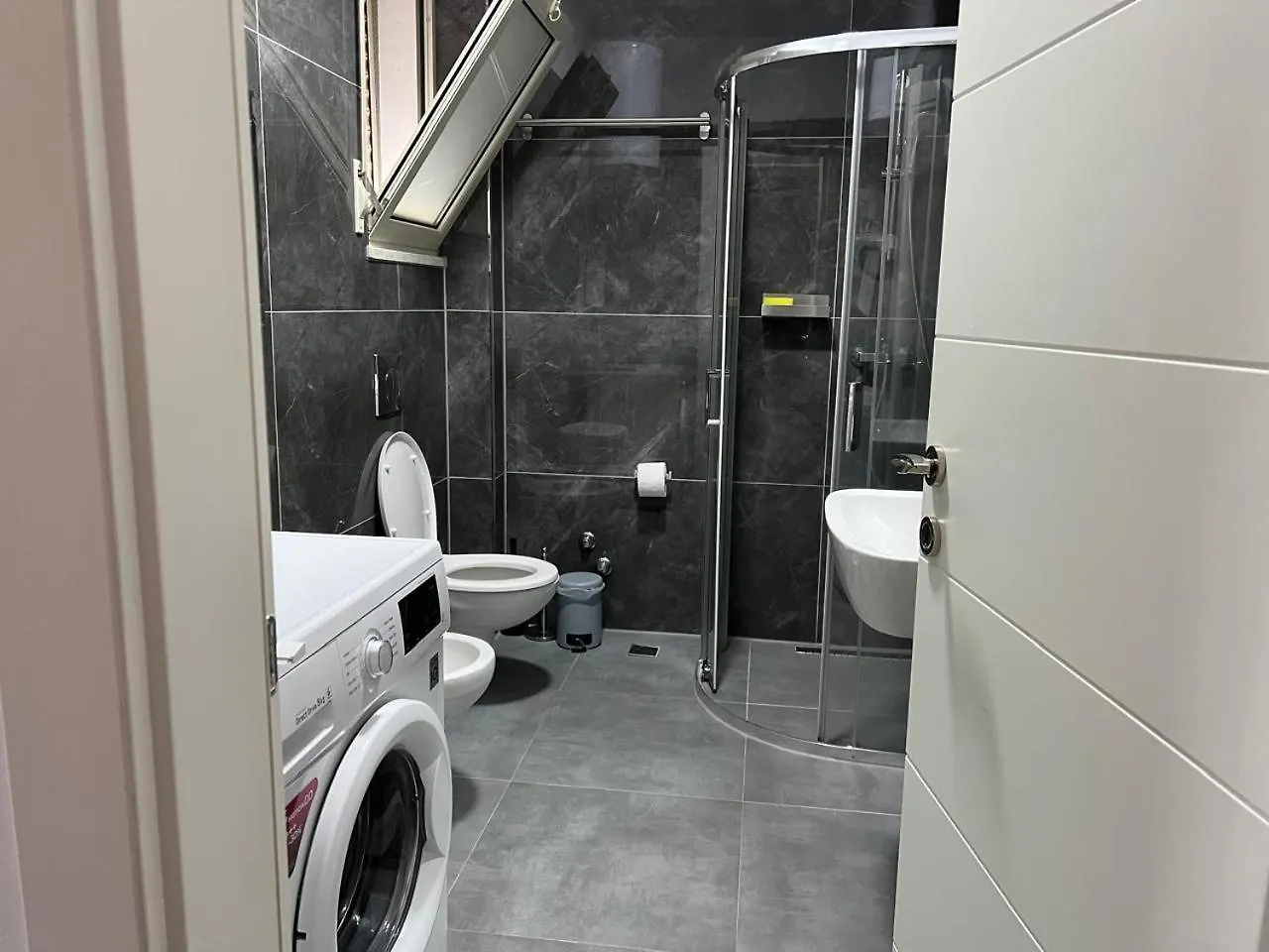 Beachside Living - Perla Resort Durres